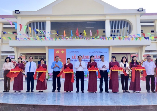 Inauguration of Giong Nan Primary School – The project which was funded nearly 6 billion VND by KBC