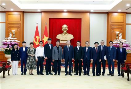 Kinh Bac City Development Holding Corporation was honored to accompany Luxshare-ICT Group in the meeting with General Secretary To Lam